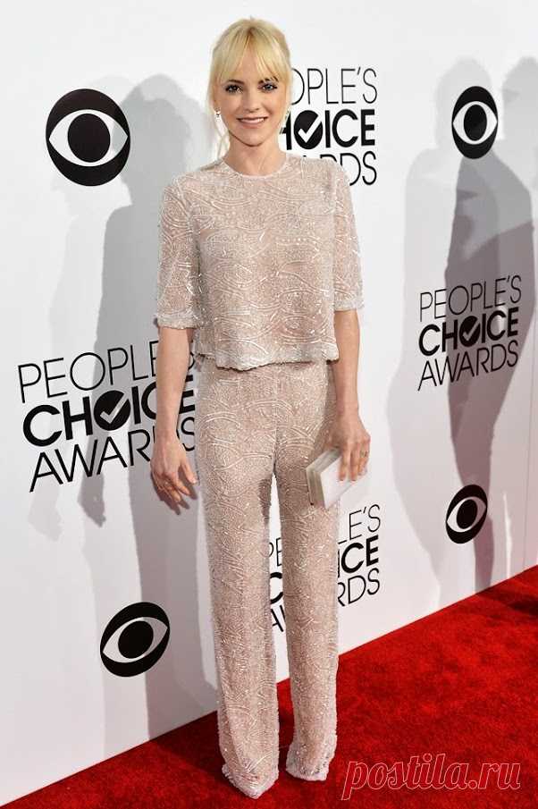 Самые стильные знаменитости и триумфаторы церемонии People's Choice Awards 2014