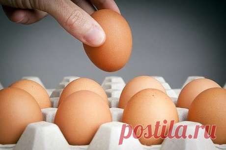 20 суперских фактов-подсказок, с которыми вы не пропадёте 

1. Чтобы котлеты были вкуснее… 
Самые вкусные котлеты получатся из фарша, который постоит 5–6 часов вместе с нарезанным луком, солью и специями в холодильнике. Мясо немного замаринуется, котлеты будут гораздо вкуснее! 
2. Снять боль в горле… 
Горячее молоко с кардамоном — напиток, который быстро поможет снять воспаление, если начинает болеть горло. 
3. Легко разжечь костер…. 
Если нужно быстро разжечь костер, вспо...