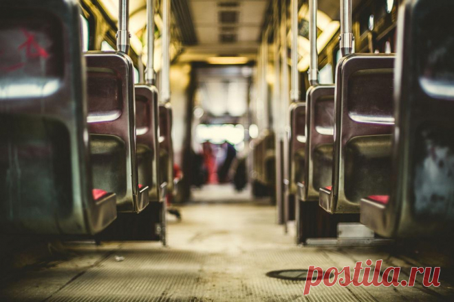 Почему в автобусах так холодно?
Разбираемся, какой должна быть температура в общественном транспорте в холодное время. – Зимой в автобусах очень холодно, а в -30 просто кошмар, до своей остановки доезжаешь полностью окоченевший. Неужели нет никаких норм, которые это регулируют? Согласно Правилам пользования автобусами и троллейбусами в Кирове, водитель пассажирского транспорта обязан в холодное время года включать систему отопления. По […]
Читай дальше на сайте. Жми подробнее ➡