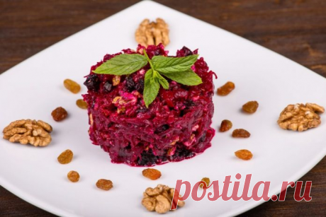 Свекольно-сырный салат: полезная вкуснотища