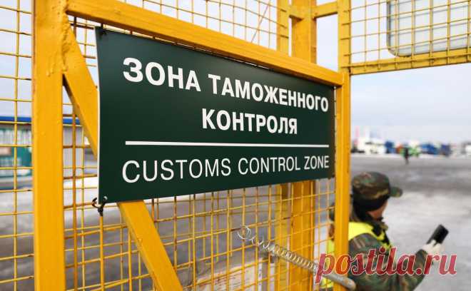Прокуроры потребовали устранить сбои в доставке международных посылок. По данным Генпрокуратуры, сбой затронул более 3 тыс. посылок. Ведомство потребовало от «Почты России» и ФТС «обеспечить надлежащее взаимодействие»