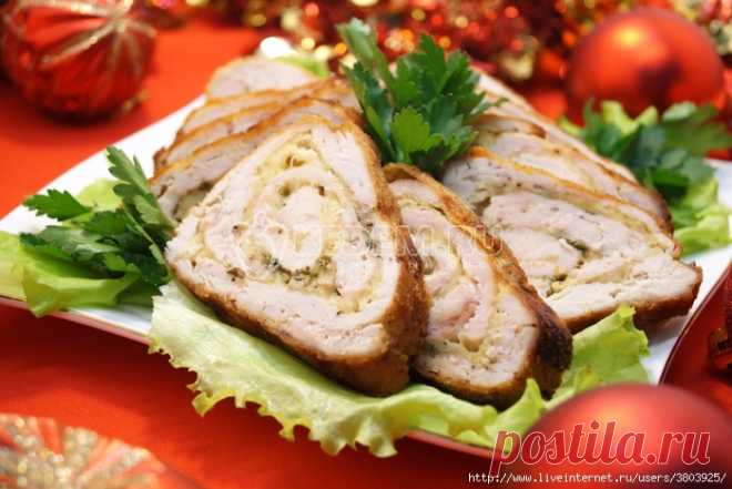 Куриный рулет с сыром и укропом - их легко готовить, а выглядят впечатляюще!