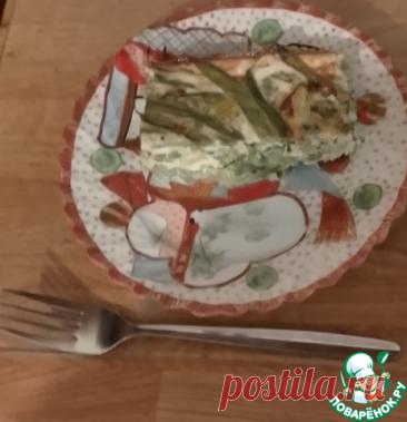 Маакуда из брокколи, бобов, лука-порея. Маакуда- популярное блюдо Тунисской кухни, представляющее собой не что иное, как киш. Блюдо приобретает красивый зелёный цвет из-за овощей и элегантный насыщенный вкус засчёт приправ. Вкус маакуды только усиливается со временем. Поэтому дайте ей отдохнуть часа 2 перед употреблением.