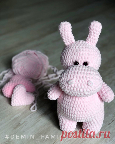 PDF Бегемотик крючком. FREE crochet pattern; Аmigurumi toy patterns. Амигуруми схемы и описания на русском. Вязаные игрушки и поделки своими руками #amimore - большой бегемот из плюшевой пряжи, плюшевый бегемотик.