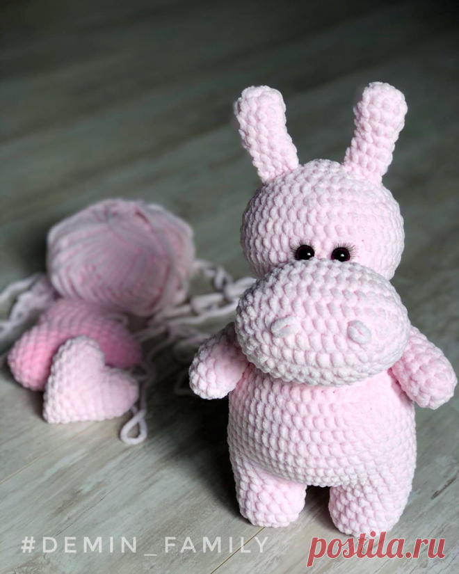 PDF Бегемотик крючком. FREE crochet pattern; Аmigurumi toy patterns. Амигуруми схемы и описания на русском. Вязаные игрушки и поделки своими руками #amimore - большой бегемот из плюшевой пряжи, плюшевый бегемотик.