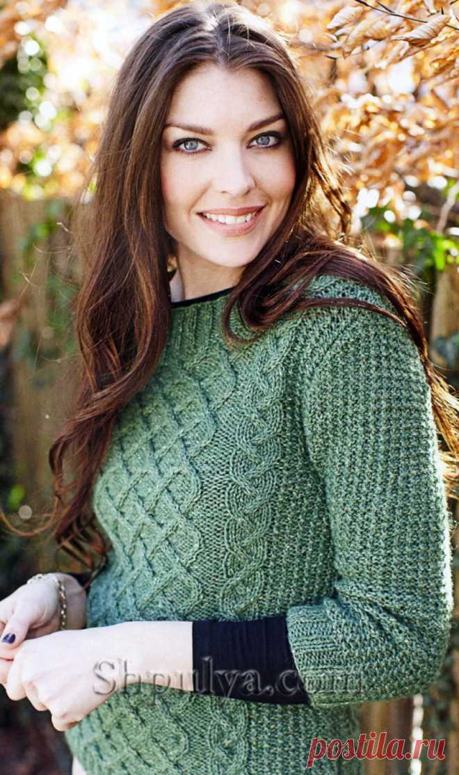 Вязаный пуловер с решетчатым узором спицами