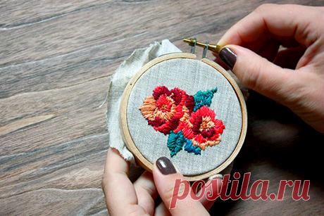 10 видов рукоделия, оказывающих неожиданное воздействие на здоровье | Милая Я Любая женщина должна заниматься рукоделием. И не только потому, что это интересно. Оказывается, такая работа ещё и очень благотворно сказывается на здоровье! В основе любого рукоделия лежит тонкая моторика, стимулирующая кончики пальцев. Она по своему воздействию похожа на иглоукалывание. Поэтому рукоделие способствует выработке женских гормонов и воздействует на активные точки. Удивительно, но м...