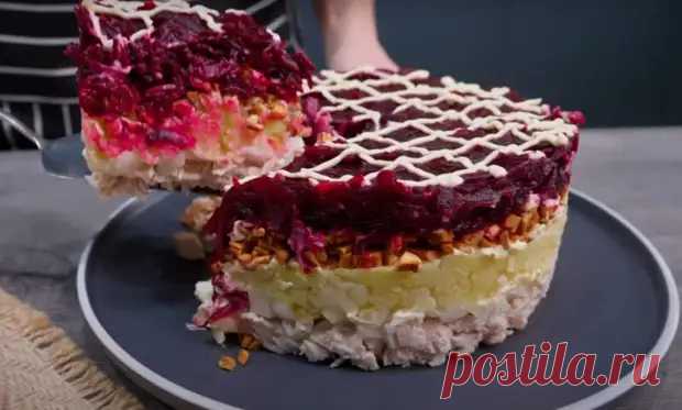 https://s30970374198.mirtesen.ru/blog/43602266627/Salat-iz-sveklyi-i-kopchenogo-syira-Etot-vkus-menya-presledUyet-?utm_referrer=mirtesen.ru
