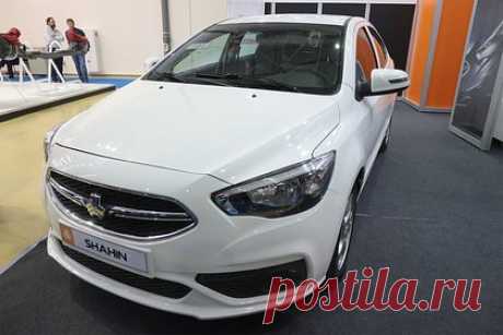 В России отложили продажи бюджетных иранских автомобилей Saipa. Старт продаж иранских автомобилей Saipa в России откладывается из-за проблем с поставками. О переносе начала продаж сообщил один из дистрибьюторов бренда. Ожидалось, что машины начнут реализовывать в России в начале июня. Планировалось продать 20 тысяч автомобилей в 2023 году.