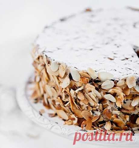 АГНЕС БЕРНАУЭР — САМЫЙ ВКУСНЫЙ ТОРТ В МИРЕ
vk.com/tort_recepty

Еще один рецепт очень оригинального немецкого торта под названием Агнес- Бернауэр или Agnes-Bernauer, который можно продегустировать только в кондитерской Krёnner немецкого городка Штраубинга, именно они считают этот торт своей визитной карточкой, и жители, и гости Германии могут полакомиться этим замечательным десертом только там. Замечательный, элегантный торт — с ума можно сойти от миндаля и кофейного аромата.
Показать полностью…