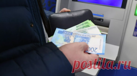 Жительница Екатеринбурга три года получала пособия на выдуманного ребёнка. Верх-Исетский районный суд города Екатеринбурга признал местную жительницу виновной в незаконном присвоении денежных средств на сумму более 500 тыс. рублей. Женщина в течение трёх лет получала социальные выплаты на выдуманного ею ребёнка. Читать далее