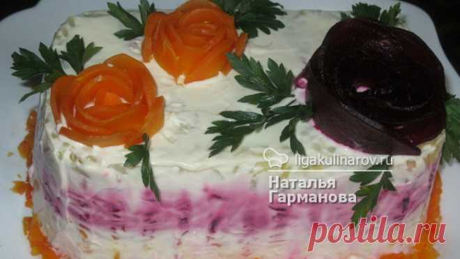 Салат слоеный с крабовыми палочками