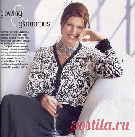 Белый жакет с орнаментом. Интарсия. Спицы. Черно-белая гамма.