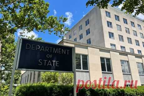 В Госдепе осудили ликвидацию «Мемориала». В Вашингтоне осудили ликвидацию международного историко-просветительского, благотворительного и правозащитного общества «Мемориал» (признано в России НКО-иноагентом). Об этом заявил пресс-секретарь Госдепа Нед Прайс в ходе телефонного брифинга. Он призвал Россию остановить нападки на гражданское общество.