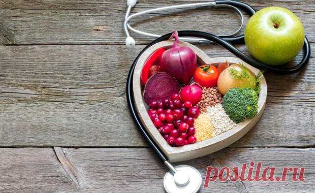 Меню гипертоника: список простых продуктов, понижающих давление - noviydoctor - медиаплатформа МирТесен Глобальное потепление не прошло мимо нас и капризы погоды продолжают бить по многим метеозависимым людям, гипертоникам и гипотоникам. Когда на улице то дождь, то солнце, и меняется это все в считаные минуты, чувствуется слабость, мигрень, головокружение, а скачки атмосферного давления всегда