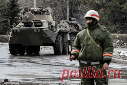 Минобороны заявило об установлении полного контроля над Изюмом. Вооруженные силы России к утру 24 марта полностью взяли под контроль город Изюм Харьковской области. Об этом сообщил журналистам официальный представитель Минобороны России генерал-майор Игорь Конашенков. По его словам, вечером 23 марта и ночью 24 марта по украинским военным объектам нанесли удары.