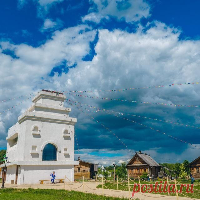 Доброе утро, друзья! Как гласит народная мудрость, если дождь идет без перерыва уже два дня, значит выходные подходят к концу. Хорошего вам настроения и бодрого начала недели! /// Good morning, everybody! Do you know the sign: if it rains without a break for two days, the weekend comes to an end. Have a good monday!

#ethnomir #mondaymotivation #этномир #этнопарк