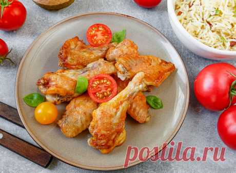 Куриные крылышки в перечном маринаде на Вкусном Блоге Эти чудесные крылышки маринуются с добавлением сразу нескольких видов перца: копченая паприка, острая паприка, черный перец. При этом состав может быть даже расширен, если вместо черного возьмете смесь перцев. Такое наполнение маринада делает вкус крылышек очень интересным и разносторонним. И нет, они не жгут рот – будет просто приятная довольно…