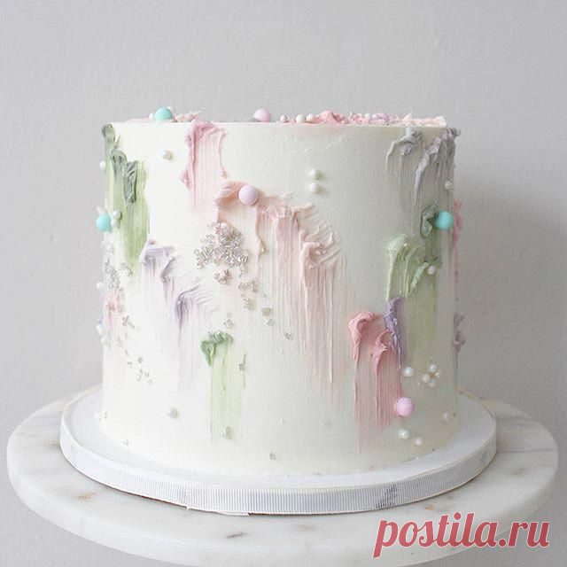 Brush stroke design in pastel tones #cakedecoratingdesigns