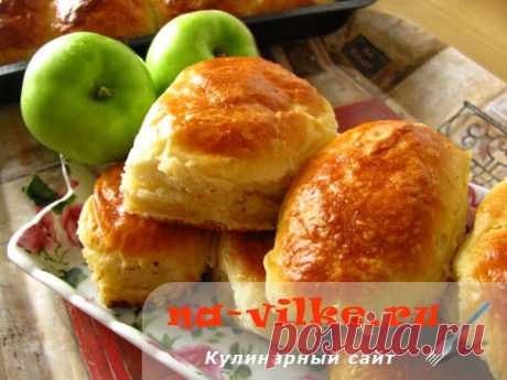Пирожки с яблоками в духовке