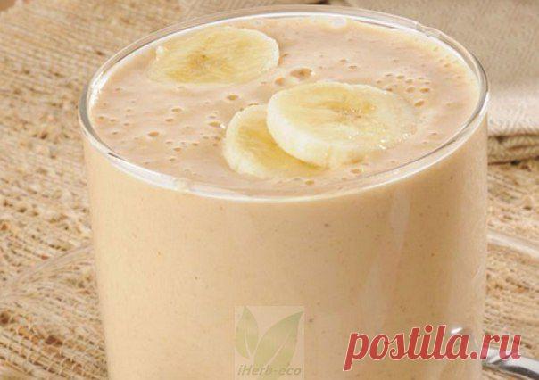 Wall | VK
Банановый смузи станет идеальным завтраком для всей семьи - ведь банан так богат калием, который благотворно влияет на нервную систему человека, на работу сердца, мозга и всех мышц нашего организма.