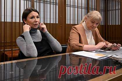 Блогера Елену Блиновскую поместили в карантинную камеру в СИЗО. Блогера Елену Блиновскую поместили в карантинную камеру на 20 человек в СИЗО № 6 «Печатники». По словам Алексея Мельникова, в камере есть телевизор, холодильник и чайник. Блиновской как и всем доступны ежедневные прогулки и посещение библиотеки. После карантина создательница марафонов будет переведена в обычную камеру.