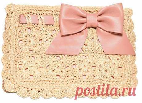 Дневник Montileda : 
Вязаный клатч RED Valentino