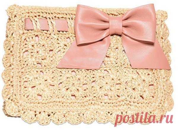 Дневник Montileda : 
Вязаный клатч RED Valentino