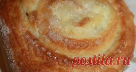 Без всякого масла, без всяких дрожжей, хватит 360 г творога! ТВОРОЖНЫЕ УЛИТКИ понравятся всем. Здесь творог используется не только для начинки, но и для теста. Идеально эти булочки подходят к утренней чашечке кофе или молока. От таких улиток не