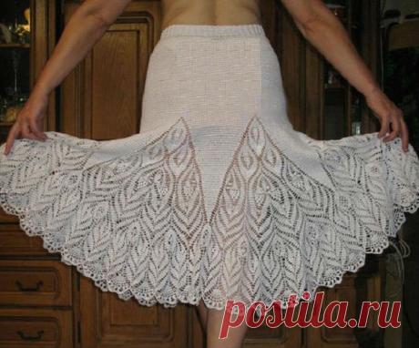 Юбка крючком с ажурными клиньями*