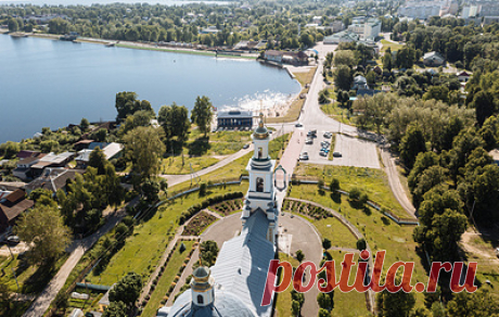 Более 24 млрд рублей вложит ОМК в проекты развития Выксы в 2024-2027 годах. Губернатор Нижегородской области и председатель совета директоров ОМК в присутствии полпреда президента РФ в ПФО подписали на ПМЭФ соглашение о сотрудничестве по развитию городского округа