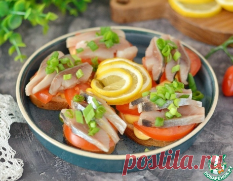 Бутерброды с селёдкой и помидорами – кулинарный рецепт