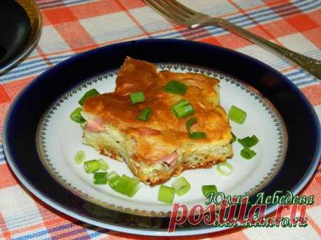 Сырный пирог с сосисками