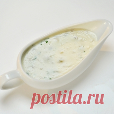 Соус Маргери Снимаем филе с камбалы, нарубаем хребет на куски и промываем. Отправляем обрезки в сотейник, заливаем водой и ставим вариться рыбный бульон.