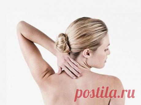 Упражнения йоги, которые помогут при боли в шее