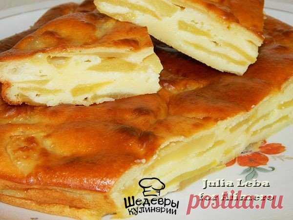 ШАРЛОТКА С ЯБЛОКАМИ НА СМЕТАНЕ