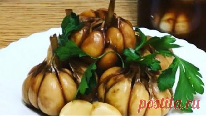 Маринованный чеснок по корейски!!! Отличное дополнение к мясным блюдам, и просто вкусная закуска.