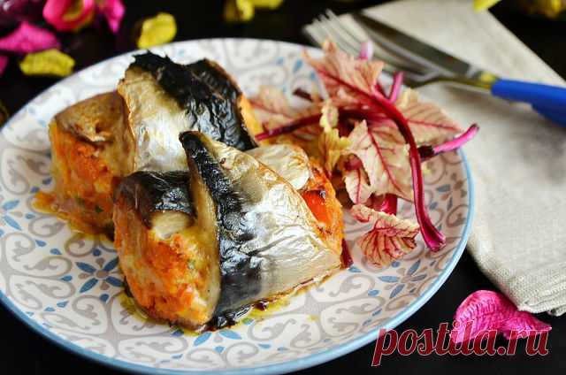 Рулеты из скумбрии с сыром и овощами.

Сохрани, чтобы приготовить 

Ингредиенты:

Скумбрия — 2 шт.
Сыр — 100 г
Лук репчатый — 1 шт.
Морковь — 1 шт.
Чеснок — 1 зубчик
Болгарский перец — 0,5–1 шт.
Зелень — по вкусу
Соль — по вкусу
Перец черный молотый — по вкусу
Растительное масло — 2–3 ст. л.

Приготовление:

1. Подготовьте продукты. Скумбрию полностью разморозьте при комнатной температуре.
2. Очистите овощи, порежьте лук и болгарский перец кубиками, морковь натрите на круп...