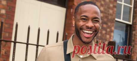 Встречайте наши универсальные, практичные и невероятно актуальные мужские новинки, которым отдает предпочтение звезда футбола Рахим Стерлинг. Стильные модели уже в продаже в наших магазинах и онлайн! ⚽📸 #HMMan