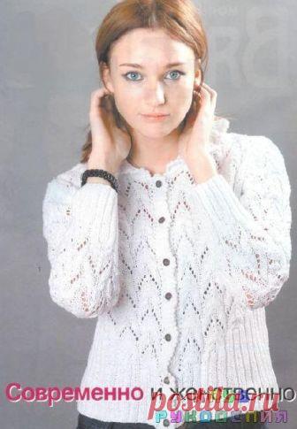 Ажурный жакет из хлопка - Клуб рукоделия В центре внимания этого роскошного белоснежного жакета -тонкий ажурный узор и широкая резинка оригинальной формы. Размер: 38 Вам потребуется: пряжа «Кабле»