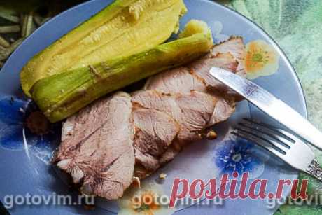 Свиная лопатка, запечённая в духовке с кабачками. Рецепт с фото / Готовим.РУ