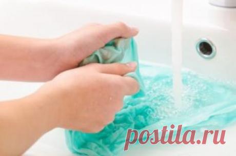 Как без проблем вывести краску с одежды в домашних условиях: от гуаши до краски для волос — Лайфхаки