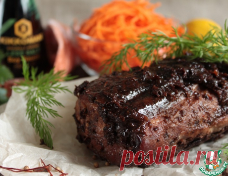 Свинина, запеченная в пасте из чернослива – кулинарный рецепт