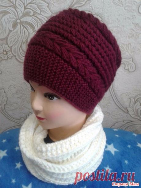 . Приглашение в он-лайн по шапочке. Увидела такую шапочку на просторах нашего бескрайнего интернета. Она уже есть в ОК, на Лиру, Постиле и др... Автор ее - Оксана Иванова (Волкова). МК по этой шапочке пока нет.