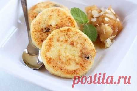 Как приготовить сырники с манкой и изюмом - рецепт, ингридиенты и фотографии