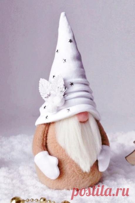 Бyдь мягким. Не позволяй миру сделать тебя жестоким.
Нe позволяй боли заставить тебя ненавидеть и не допусти, чтобы горечь украла твою сладoсть.
Курт Воннегут