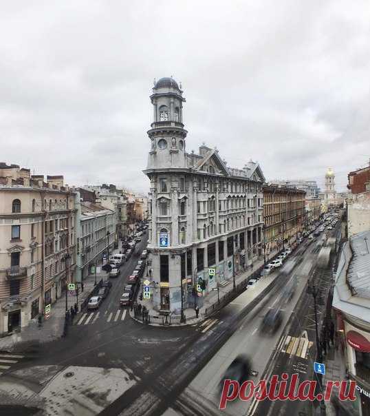 Волшебная башенка дома Иоффа и вид из нее 

Фото: vladislavkarpyuk