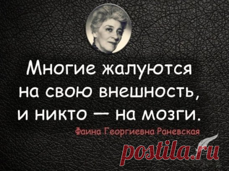 Рецепт омолаживающего крема с йодом.
Этот омолаживающий крем смягчает кожу, делает её эластичной, убирает стянутость и шелушение. Отдельно можно подчеркнуть такие свойства крема, как отбеливание кожи: веснушки и родимые пятна становятся более светлыми и незаметными.
 1 ст.л. мёда,
1 ч.л. вазелина,
1-2 капли йода,
1 ст.л. касторового масла (купить в аптеке),
небольшая стеклянная мисочка.
Готовится крем очень просто: В мисочку сначала капаем 1-2 капли йода — именно 1-2 капли, не больше! Зат