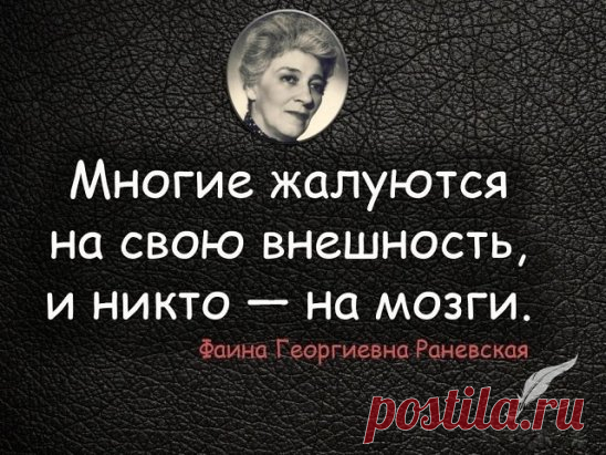 Рецепт омолаживающего крема с йодом.
Этот омолаживающий крем смягчает кожу, делает её эластичной, убирает стянутость и шелушение. Отдельно можно подчеркнуть такие свойства крема, как отбеливание кожи: веснушки и родимые пятна становятся более светлыми и незаметными.
 1 ст.л. мёда,
1 ч.л. вазелина,
1-2 капли йода,
1 ст.л. касторового масла (купить в аптеке),
небольшая стеклянная мисочка.
Готовится крем очень просто: В мисочку сначала капаем 1-2 капли йода — именно 1-2 капли, не больше! Зат