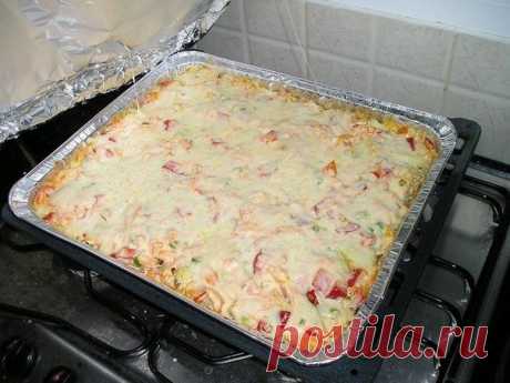 Запеченное мясо с консервированными грибами и сырной корочкой 



Объедение!









Ингредиенты:
Грибы консервированные — 1 кгМясо — 1.5 кгЛук — 3 штукиКартофель средний — 4 штукиМорковь — 4 штукиОстрый зеленый перец — 3 штуки.Перец сладкий — 2 штуки.Майонез —…